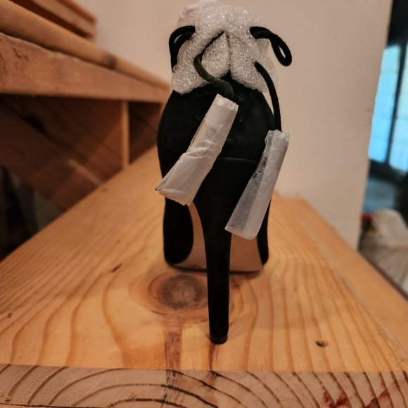 New!!! Jessica Simpson Centell - Picture 6 of 7